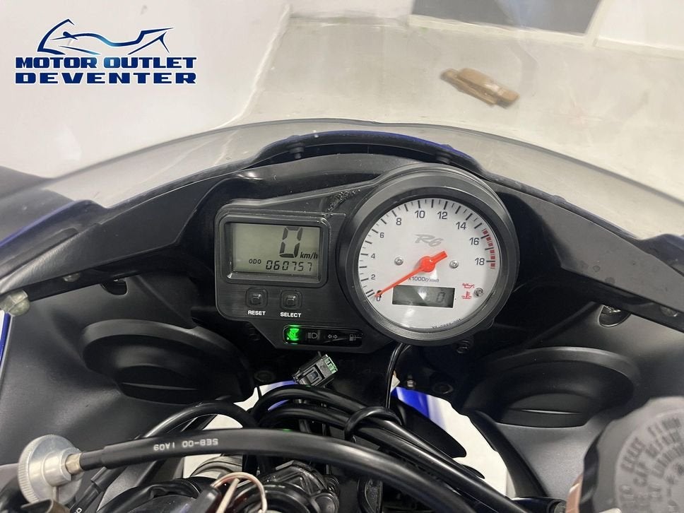 Mooie YAMAHA YZF R6 (bj 2002), 4 cilinders, Motorrijbewijs A, Bedrijf, Onbekend