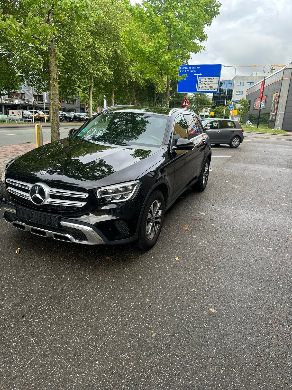 Mercedes-Benz GLC 220 d 194pk 4MATIC 9G-TRONIC 2020 Zwart, Auto's, Mercedes-Benz, Automaat, 194 pk, 2500 kg, Zwart