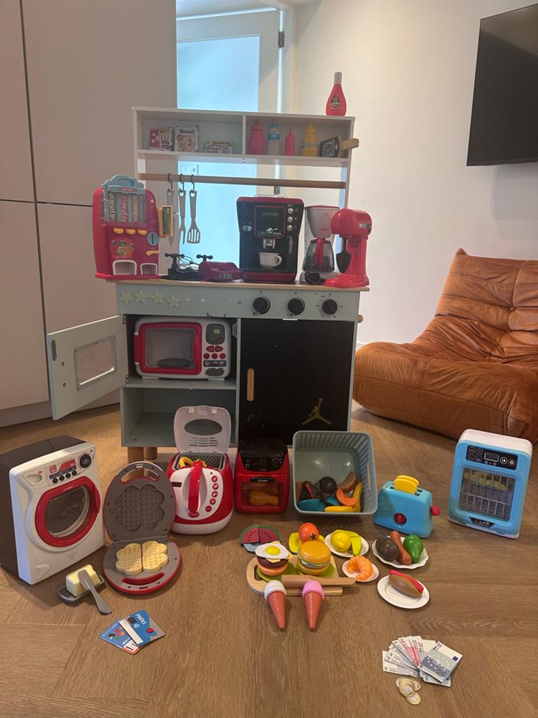 Leuke speelkeuken met heel veel elektrische apparaten!, Ophalen, Gebruikt, Jongen of Meisje