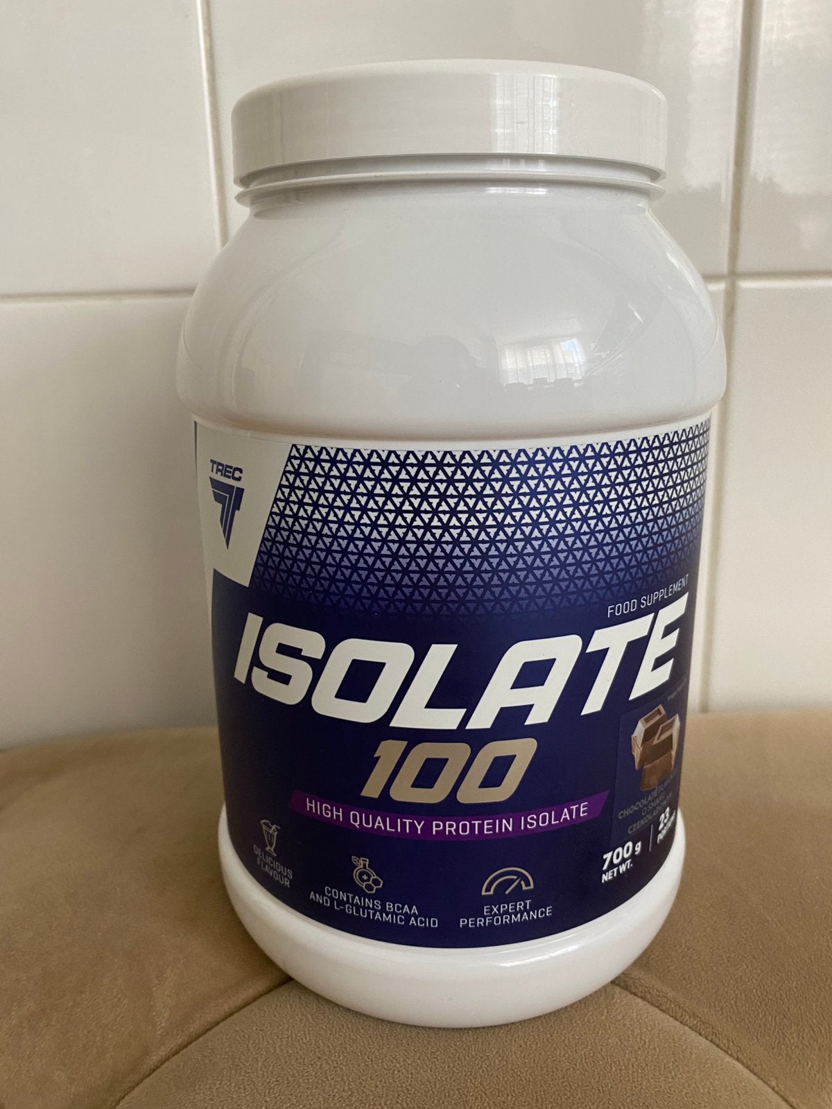 Trec Isolate 100 chocolade smaak 700 gram pot, Ophalen of Verzenden, Zo goed als nieuw, Poeder of Drank