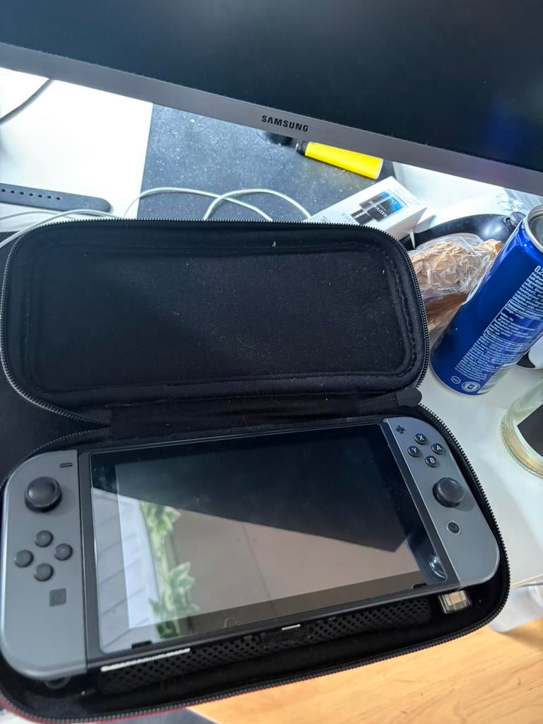 Nintendo Switch – Compleet & in goede staat + accessoires, Ophalen of Verzenden, Zo goed als nieuw, Met 2 controllers, Switch Original