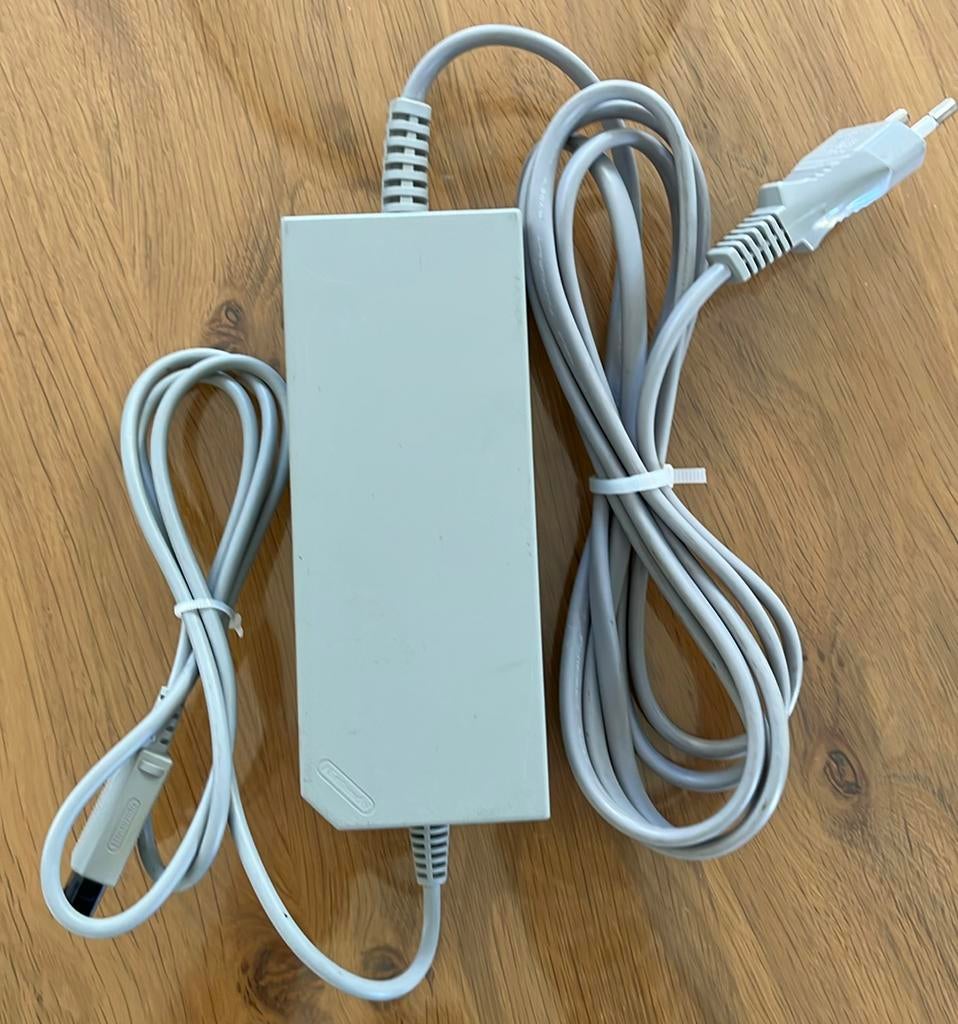Nintendo Wii stroomkabel - power supply + Wii AV beeldkabel, Ophalen of Verzenden, Zo goed als nieuw, Wii, Oplader of Kabel