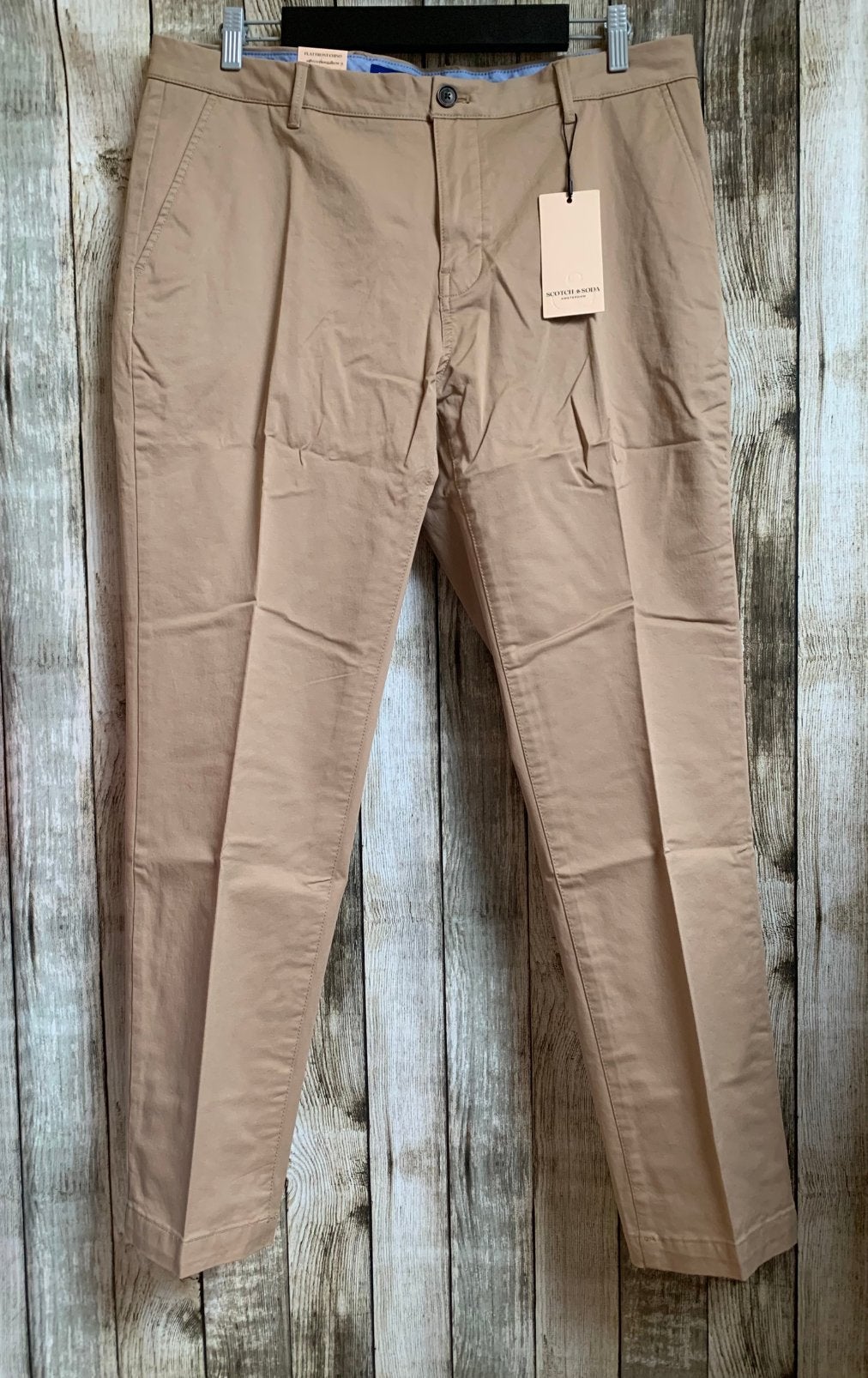 Scotch & Soda beige Flatfront straight chino (Maat W36/L32), Kleding | Heren, Verzenden, Nieuw, Maat 52/54 (L), Beige