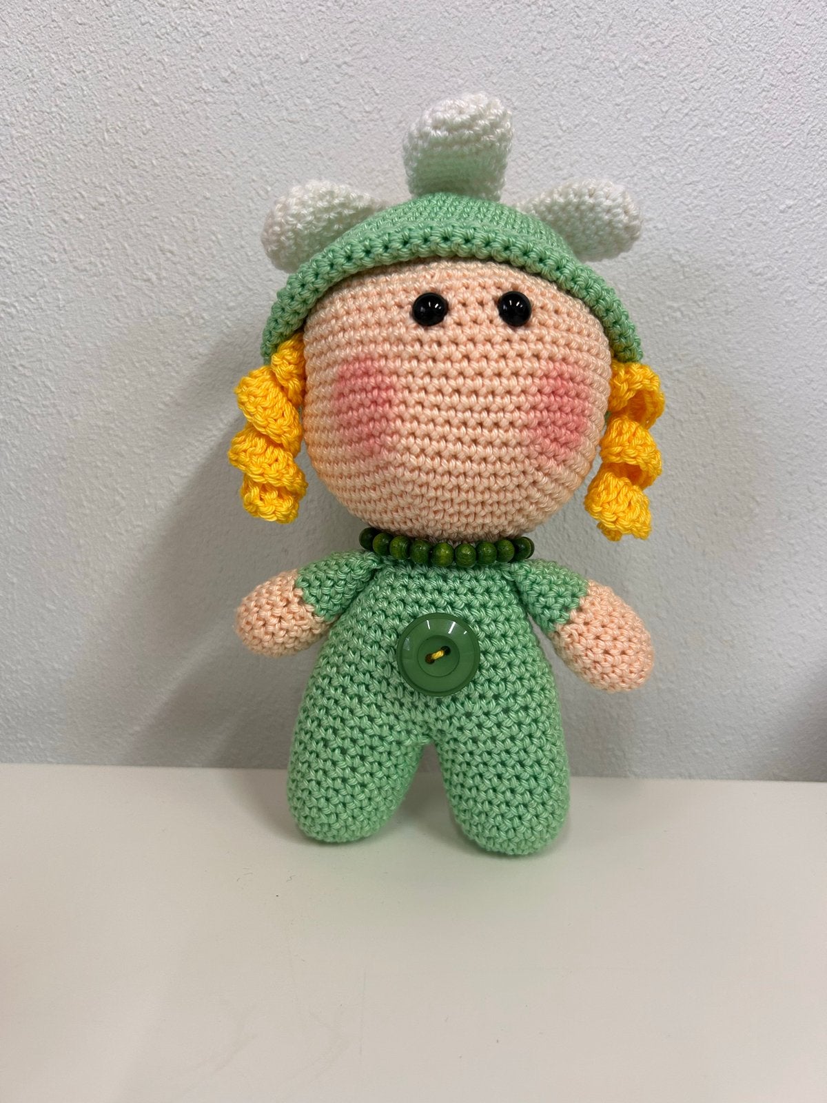 Miss Daisy gehaakte pop - Handgemaakt knuffeltje, Overige merken, Overige typen, Nieuw, Ophalen of Verzenden