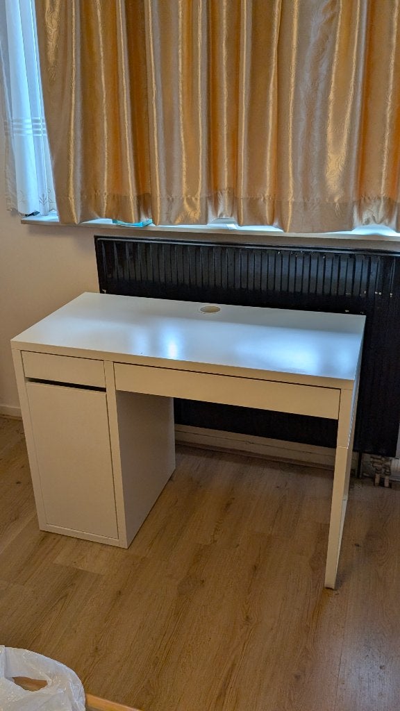 Computer Table, Huis en Inrichting, Kasten | Computermeubels, Ophalen, Gebruikt, 70 tot 120 cm, Ikea
