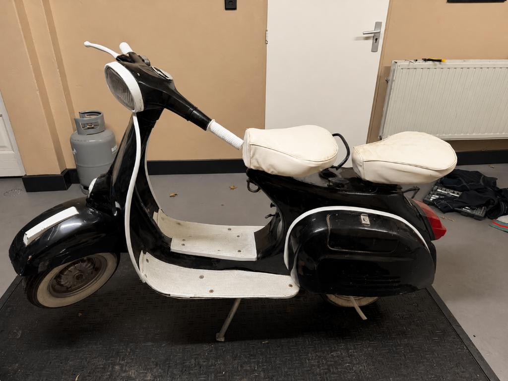 Super gave klassieke Vespa 150 super oldtimer scooter, Ophalen of Verzenden, Gebruikt, Benzine, Overige modellen