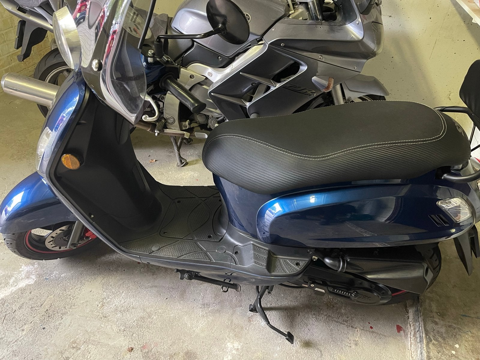 Sym Mio Scooter - Blauw, Zo goed als nieuw, Ophalen, 49 cc, Zo goed als nieuw, Benzine