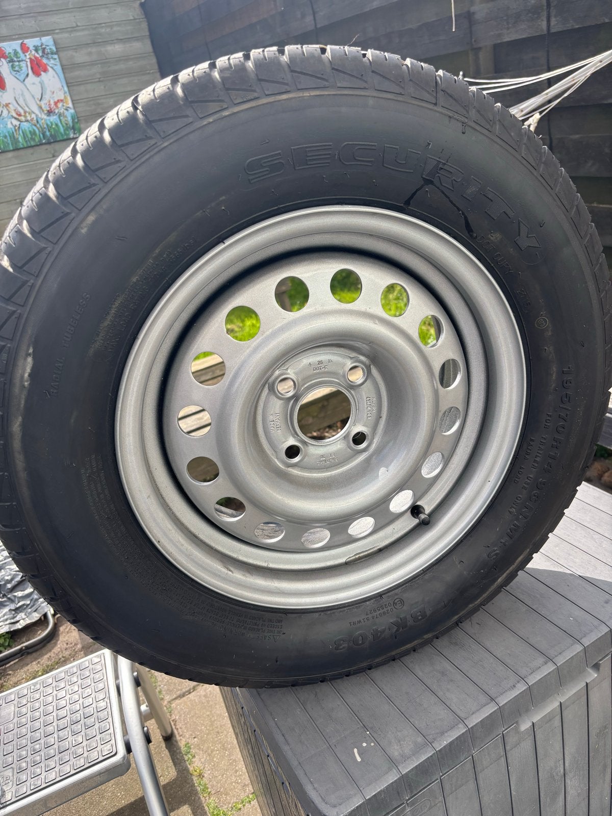 Reservewiel Knaus caravan 195/70R14 95N, Ophalen, Zo goed als nieuw