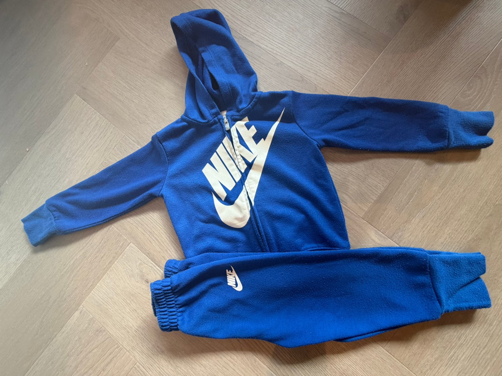 Nike trainingspak, Kinderen en Baby's, Ophalen of Verzenden, Jongetje of Meisje