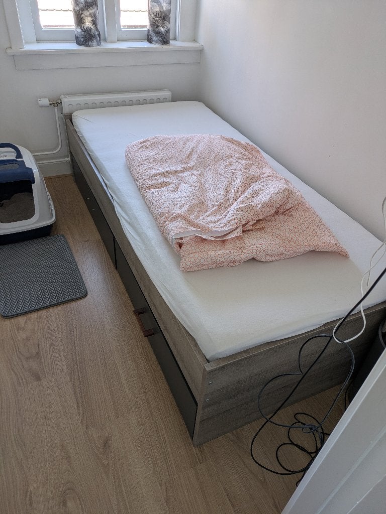 Gratis af te halen: 1 persoons bed, Huis en Inrichting, Slaapkamer | Bedden, Ophalen, Overige materialen, Gebruikt, 90 cm