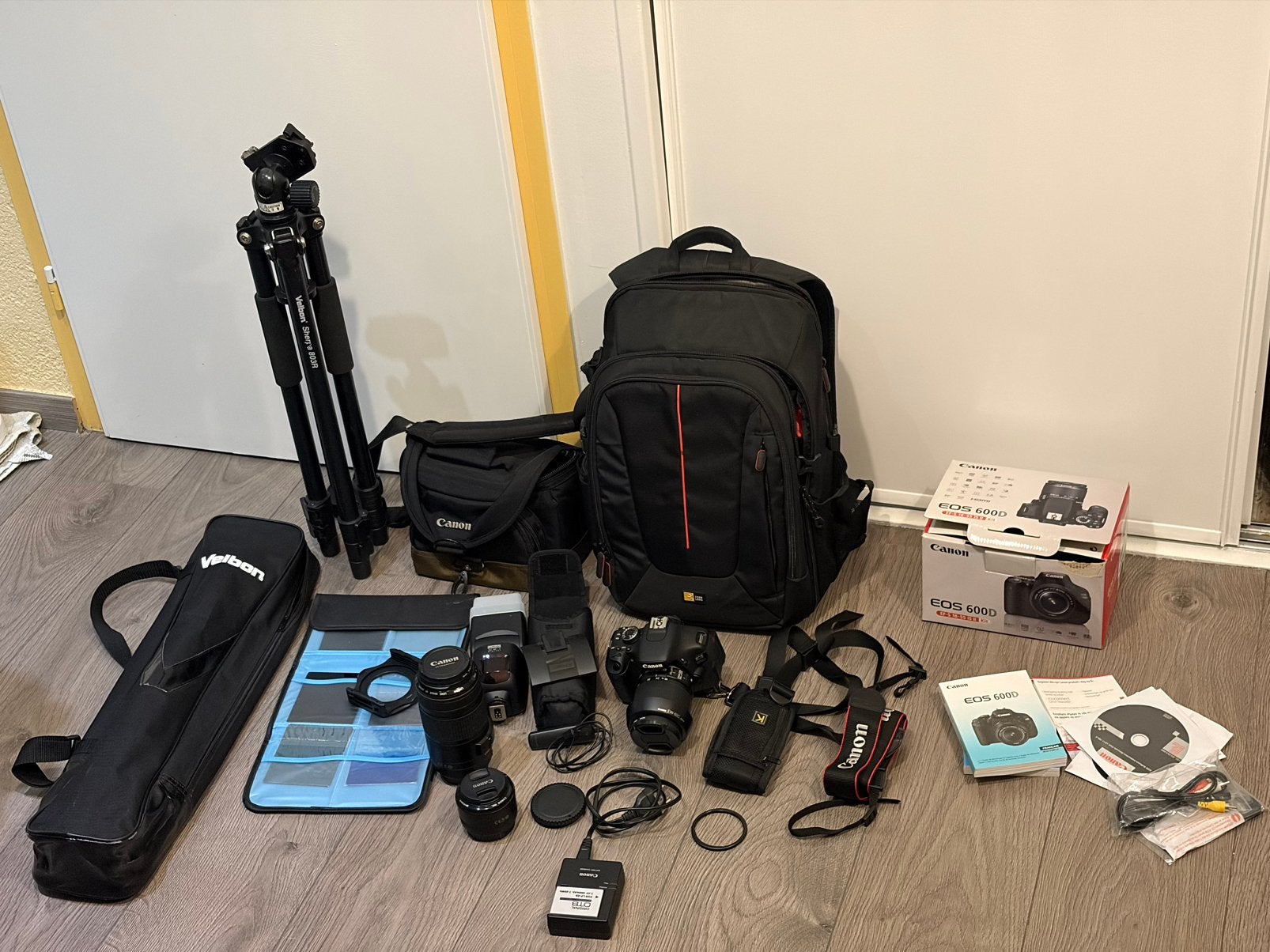 Canon EOS 600D set met 3 lenzen, flitser en accessoires, Ophalen, Gebruikt, Spiegelreflex, Canon