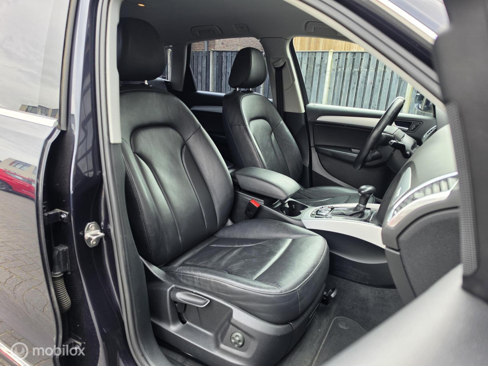 AUDI Q5 2.0 TFSI QUATTRO 230PK CARPLAY LEER NAVI CRUISE TREK, Auto's, Automatische klimaatregeling, Gebruikt, 4 cilinders, Blauw