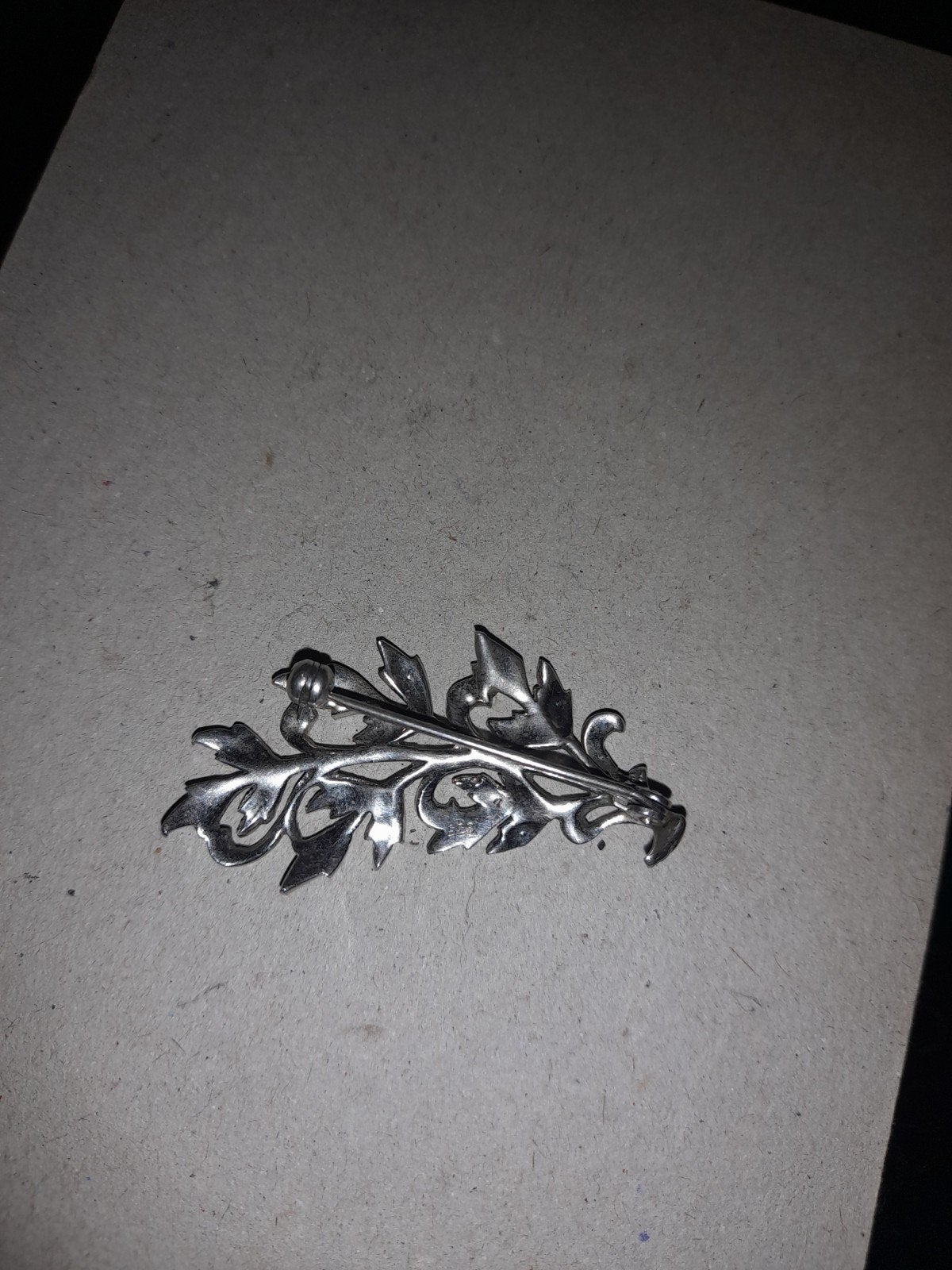broche 835 zilver gekeurd,mist paar steentjes, Ophalen, Zo goed als nieuw, Zilver, Zilver