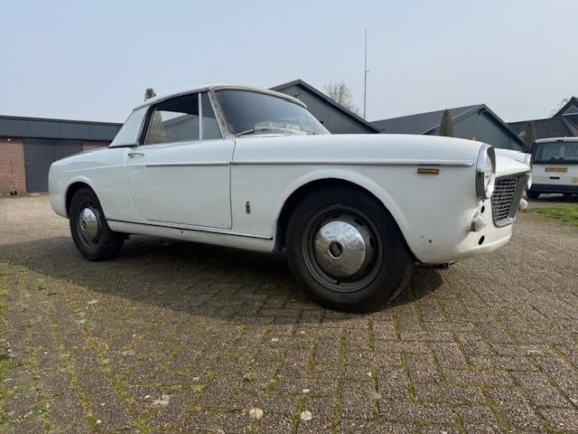 Osca 1500S Cabriolet (Maserati 1500), Auto's, Oldtimers, Zwart, Cabriolet, Wit, Handgeschakeld