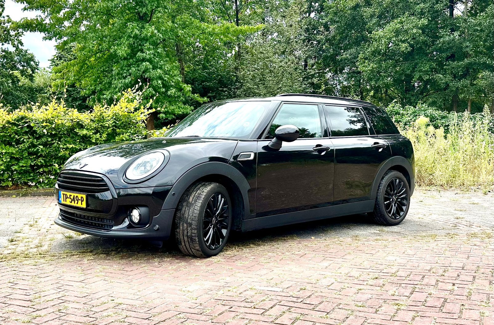 Mini Clubman 1.5 136pk Aut 2018 Zwart, Auto's, Mini, Zwart, Stationwagon, Particulier, 3 cilinders