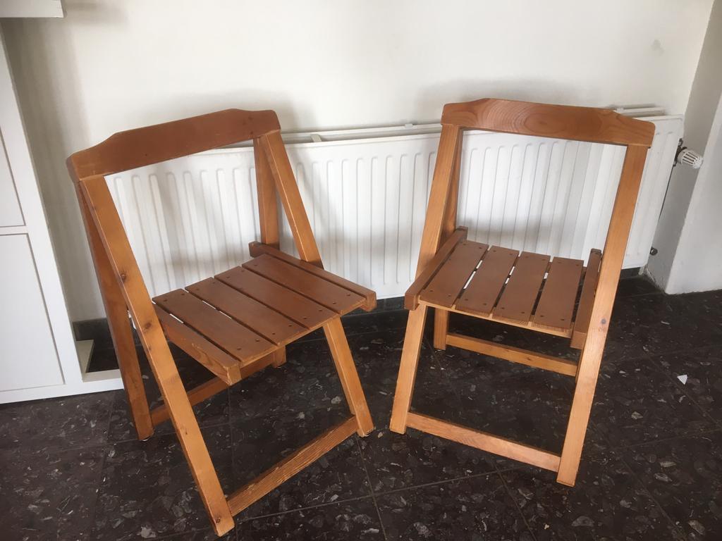 2 vintage houten klapstoelen, Ophalen of Verzenden, Zo goed als nieuw, Bruin