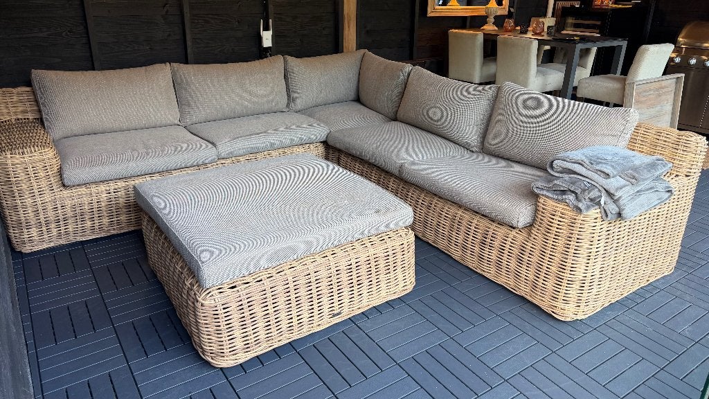 Intenso Centuri hoek loungeset 4-delig 3 x 3 meter +  poef