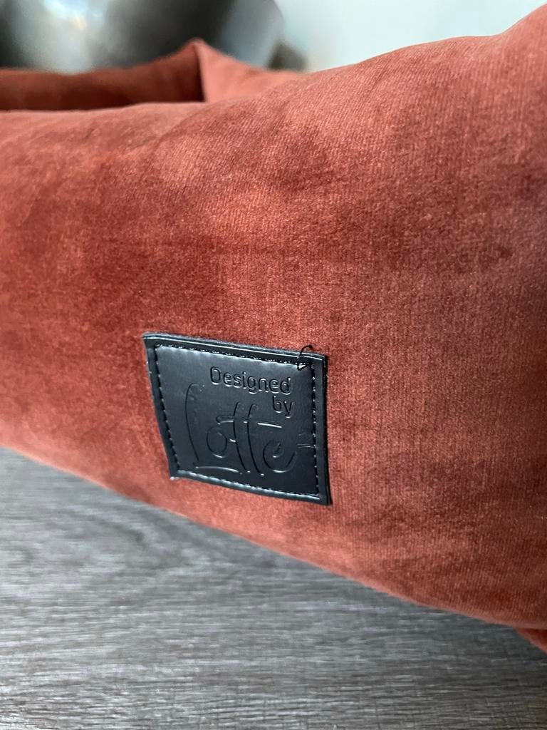 Hondenmand Designed by Lotte, Ophalen, Zo goed als nieuw