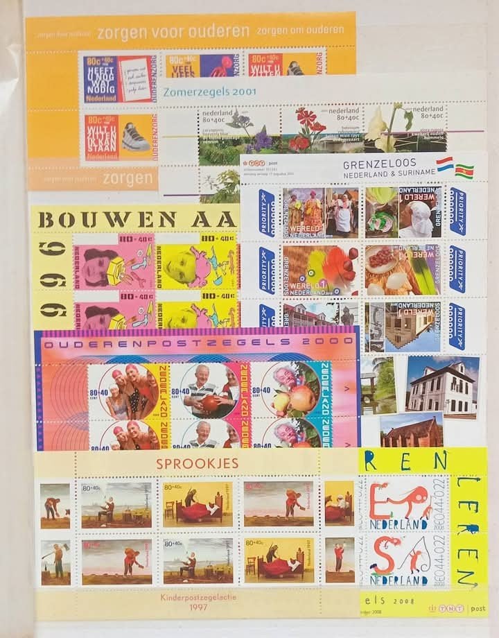 Lot velletjes en boekjes Nederland, Postzegels en Munten, Postzegels | Nederland, Ophalen of Verzenden