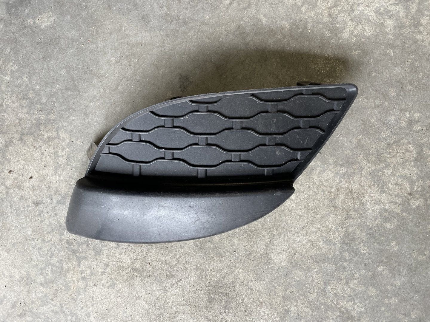 Renault twingo voorbumper rooster grill links n1361, Auto-onderdelen, Gebruikt, -, Renault, -
