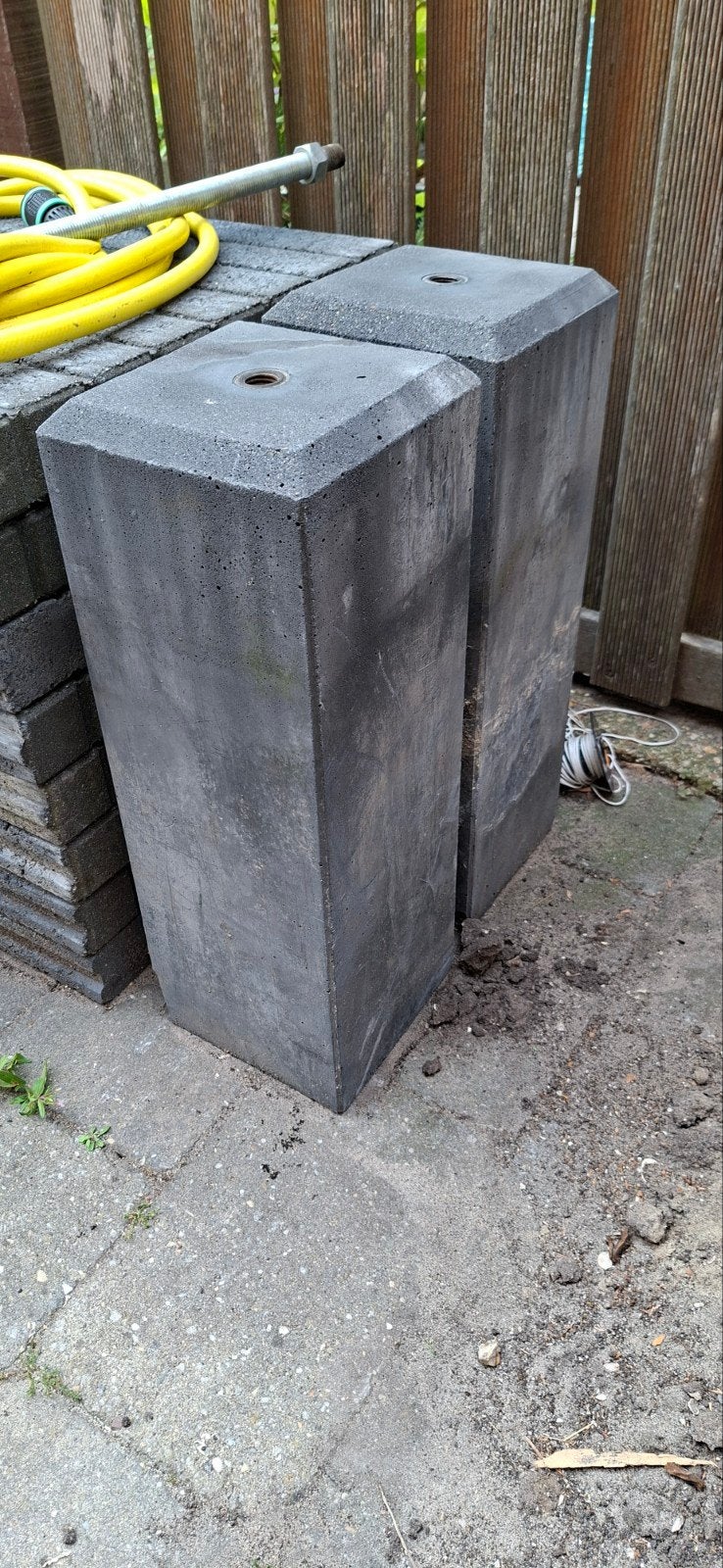 Betonpoeren 2 stuks 18x18x50 cm, Ophalen