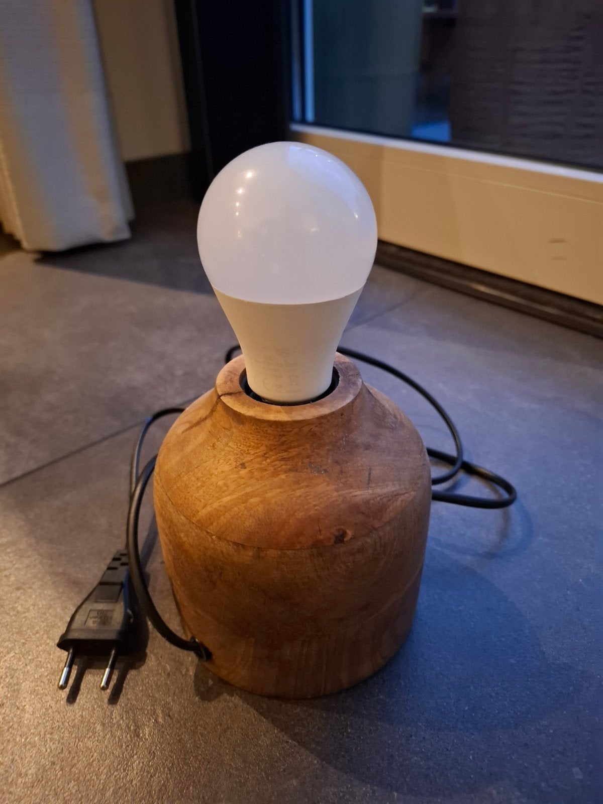 Mooie houten tafellamp - overbodig geworden, Ophalen, Gebruikt, Modern, Scandinavisch, Minder dan 50 cm