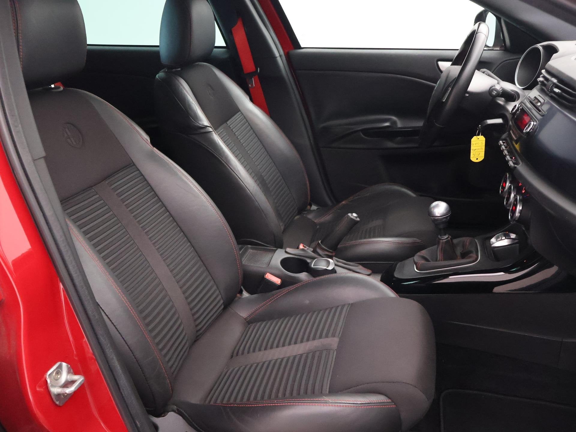 Alfa Romeo Giulietta 1.7 TBi QUADRIFOGLIO VERDE 235 PK + PAN, Euro 5, Gebruikt, 1295 kg, 4 cilinders