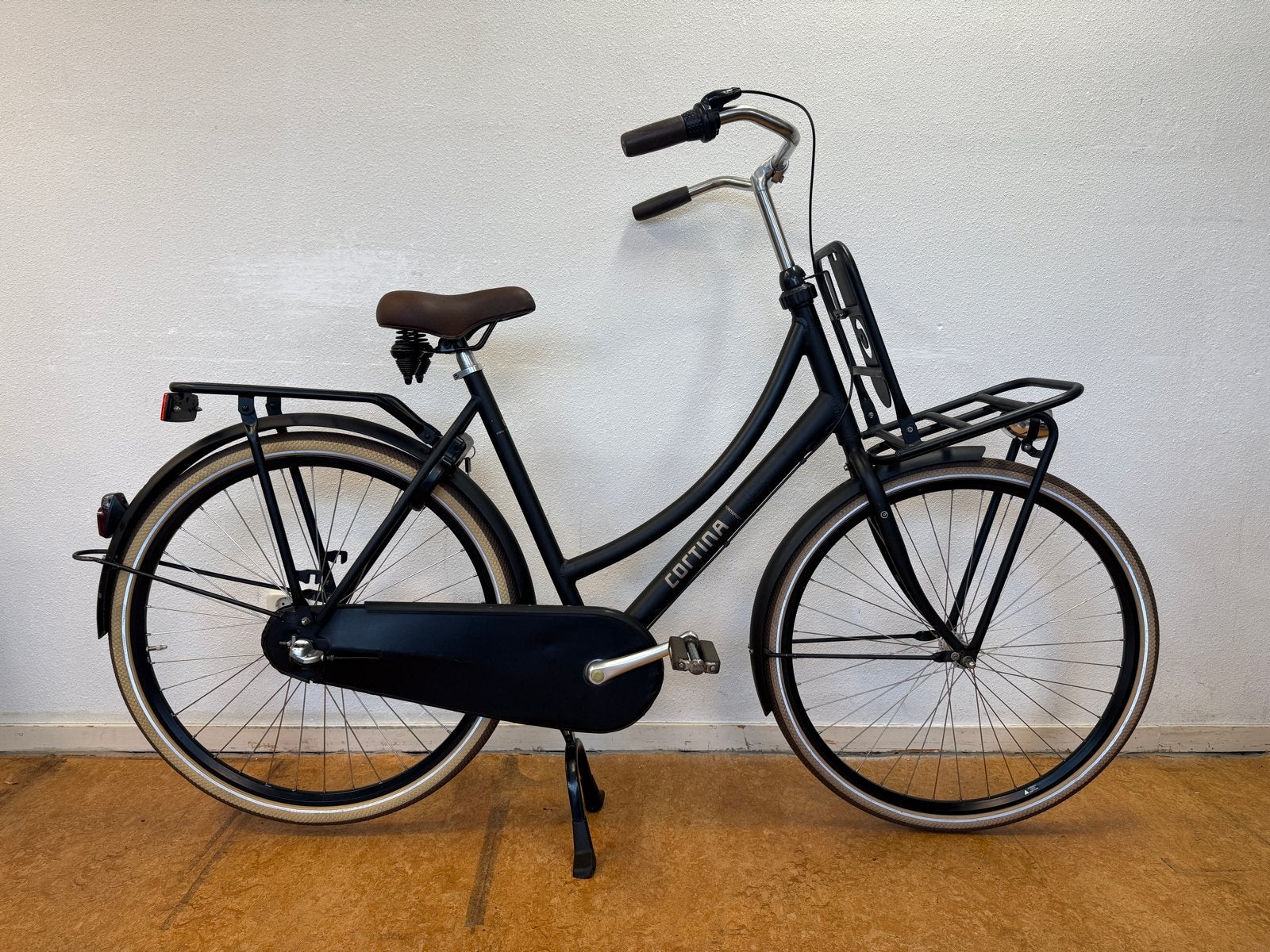 Nette Cortina Transportfiets 28 inch, Fietsen en Brommers, 26 inch of meer, Terugtraprem, Versnellingen, Ophalen of Verzenden