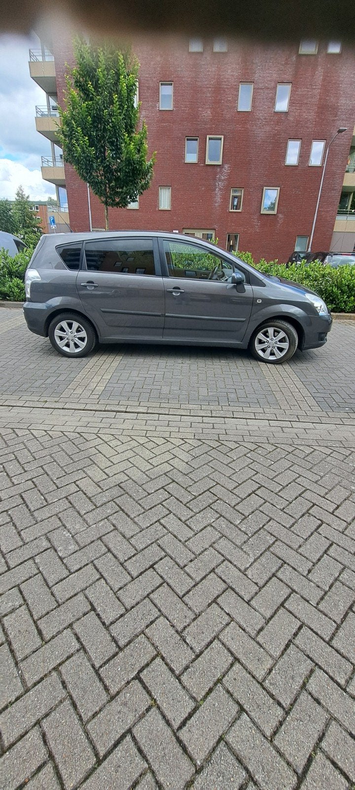 Toyota Corolla Verso 1.8 Vvt-i 7P 2009 Grijs, 4 cilinders, 7 stoelen, Origineel Nederlands, Handgeschakeld