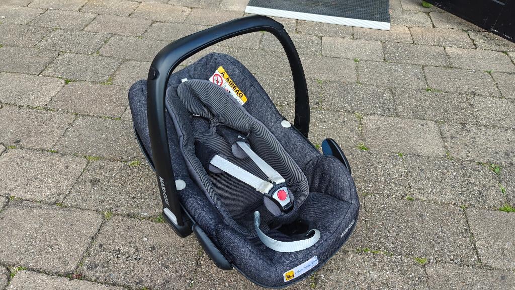 Maxi Cosi - Pebble Plus, Ophalen, Autogordel of Isofix, Gebruikt, Zijbescherming