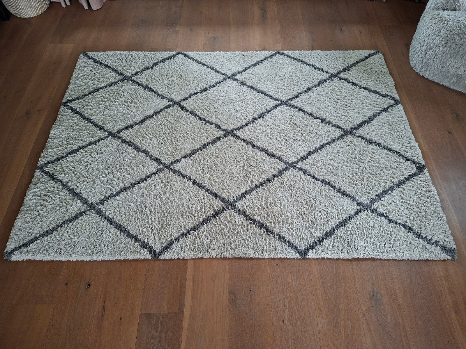Crème vloerkleed met ruitpatroon, Huis en Inrichting, Ophalen, Gebruikt, 150 tot 200 cm, 200 cm of meer