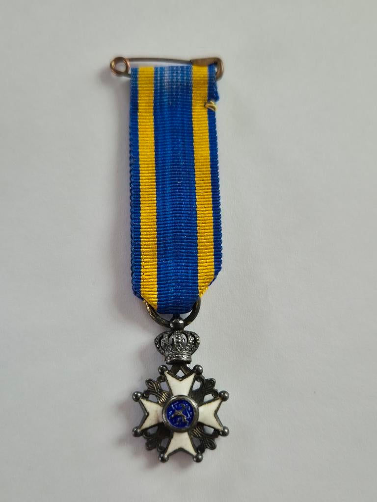 MIniatuur medaille Orde Nederlandse Leeuw breed 16mm, Verzamelen, Ophalen of Verzenden, Landmacht, Nederland, Lintje, Medaille of Wings