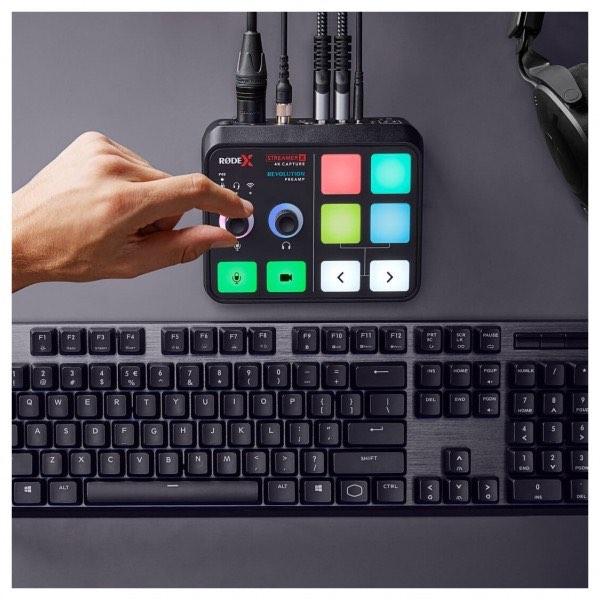 Røde Streamer X audio interface/stream deck, Ophalen of Verzenden, Zo goed als nieuw, Minder dan 5 kanalen, Microfooningang
