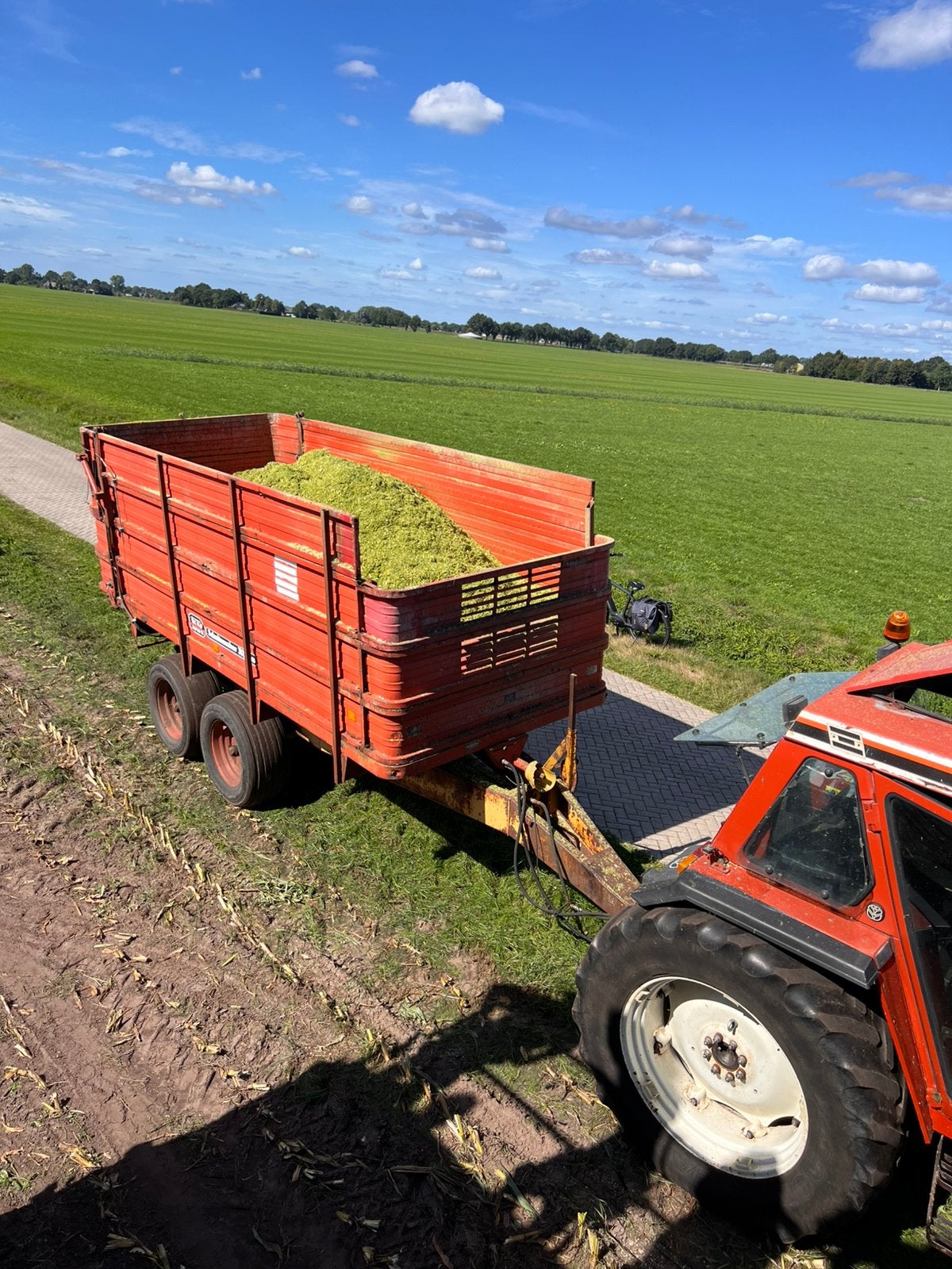 Schuitemaker UTW 560 silagewagen, Ophalen, Weidebouw