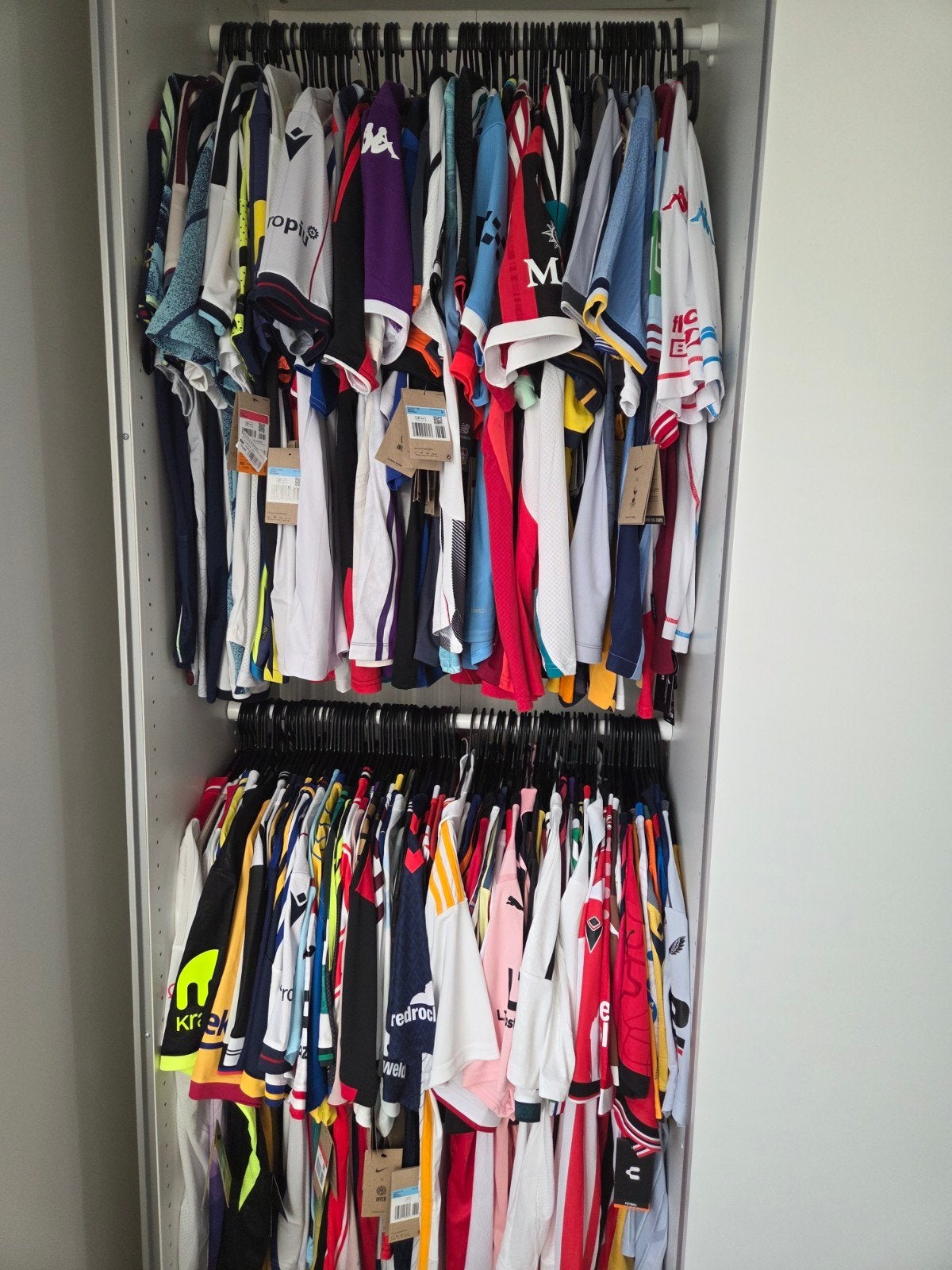 meer dan 150 ORIGINELE voetbalshirts - los te koop, Maat M, Ophalen of Verzenden, Nieuw, Shirt