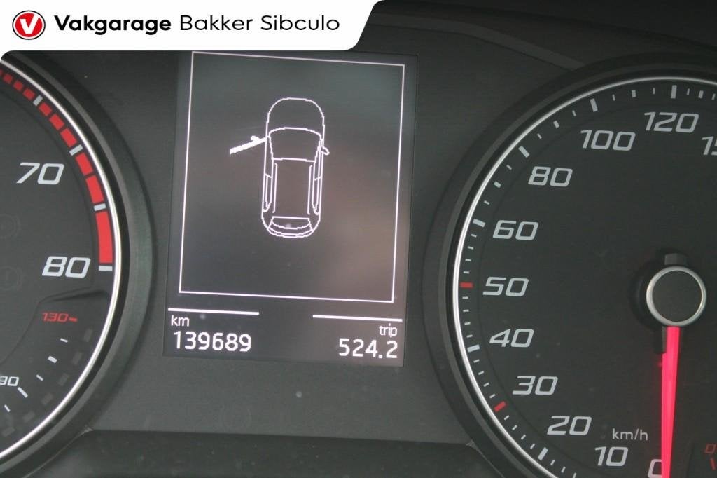 Seat ARONA 1.0 TSI STYLE BUSINESS INTENSE ADAPTIVE CRUISE CA, Auto's, Voorwielaandrijving, Parkeersensor, Gebruikt, 95 pk