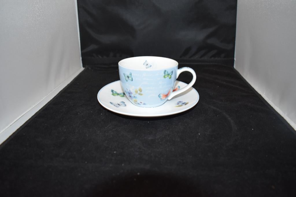 Kop en schotels Spring Butterfly servies, Info@detagrijn.com, Nieuw, Ophalen of Verzenden, Overige stijlen