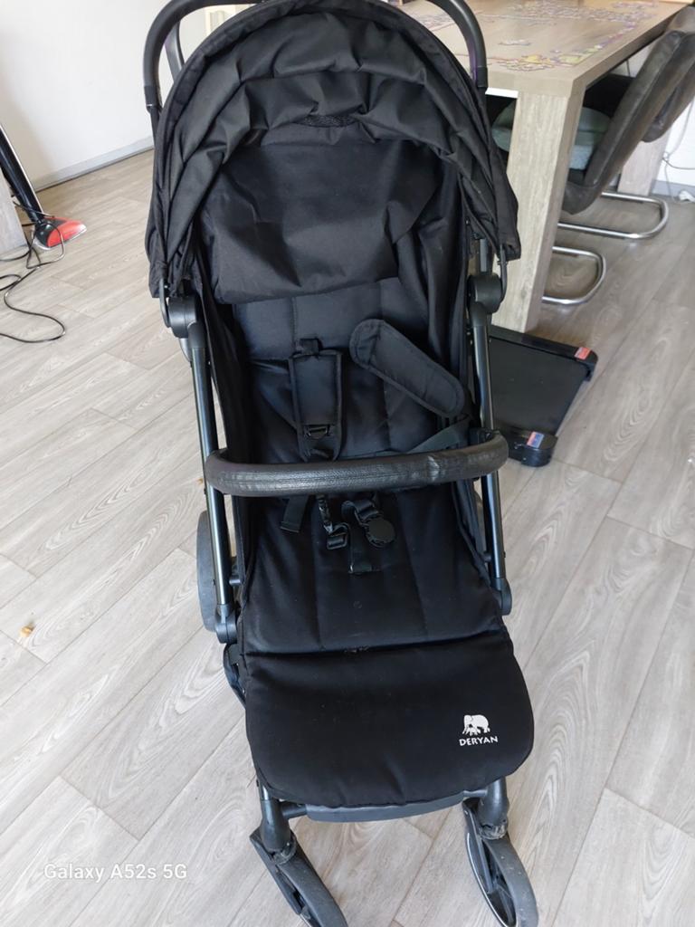 DERYAN EASY LUXE BUGGY. Licht gewicht., Ophalen