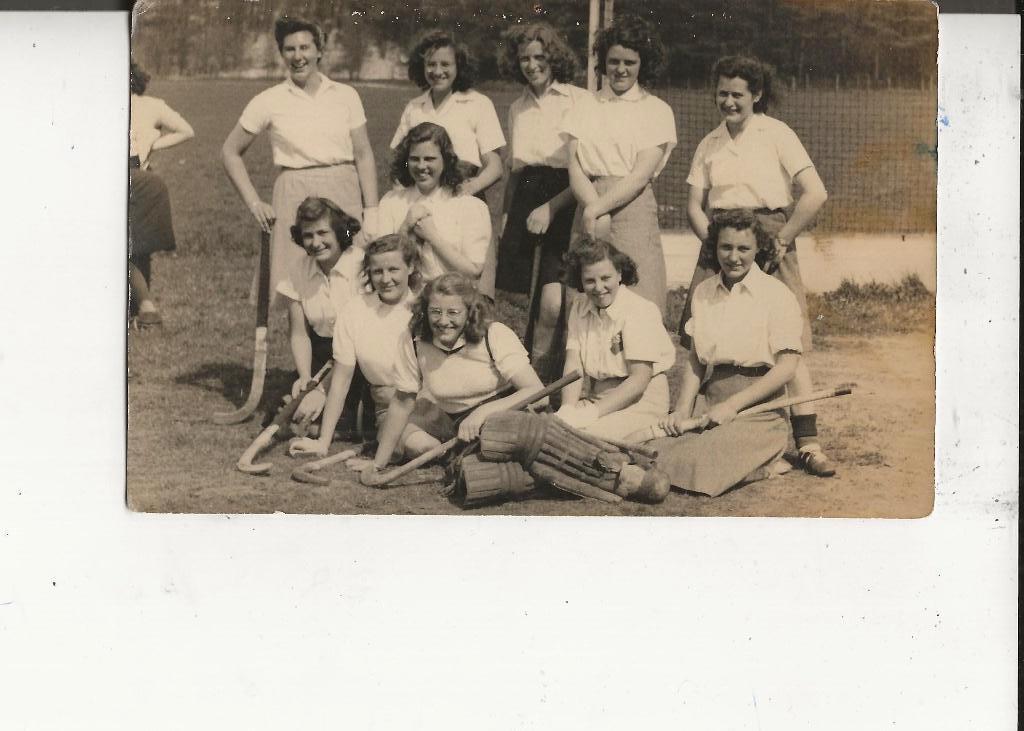 Onbekend Hockey-damesteam Fotokaart, Ophalen of Verzenden, 1940 tot 1960, Ongelopen, Zuid-Holland