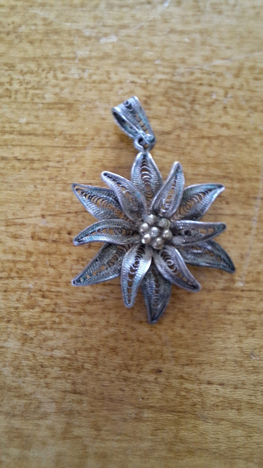 Vintage djokja? Filigraan edelweiss, Ophalen of Verzenden, Overige materialen, Hanger