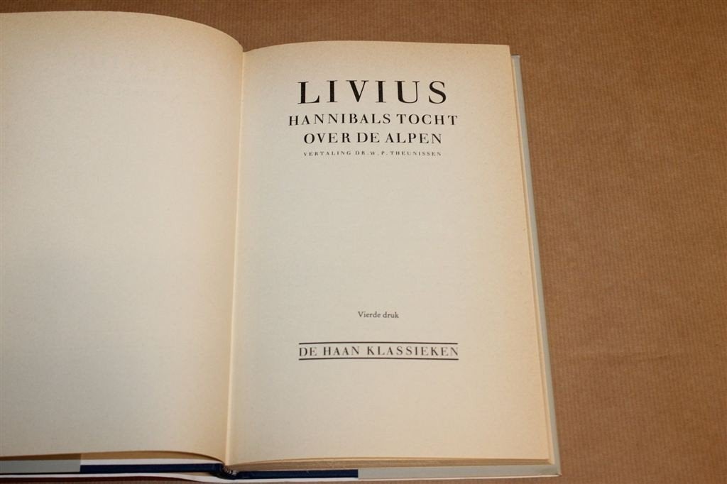 Hannibals Tocht over de Alpen — Livius, De Haan Klassieken, Ophalen of Verzenden, Gelezen