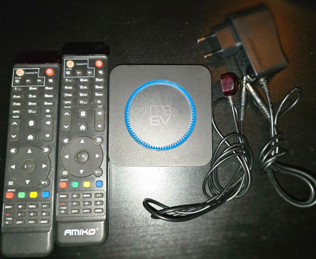 IPTV Kastje Amiko A9 Blue, Ophalen of Verzenden, Zo goed als nieuw, HDMI, Minder dan 500 GB