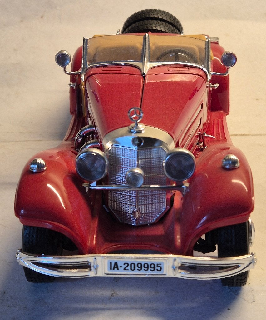 Mercedes Benz 500 K Roadster Modelauto 1 :18 in doos, Ophalen of Verzenden, Zo goed als nieuw, Auto, Bburago
