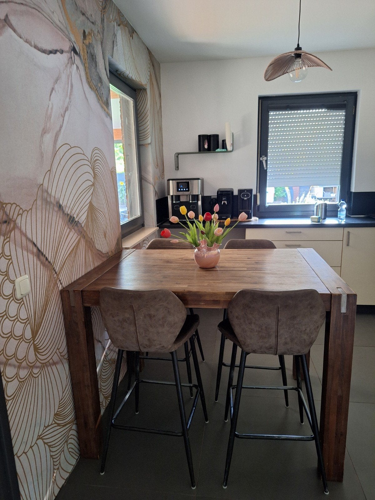 Bartafel 130 cm met 4 barkrukken (diverse condities), Ophalen, Gebruikt