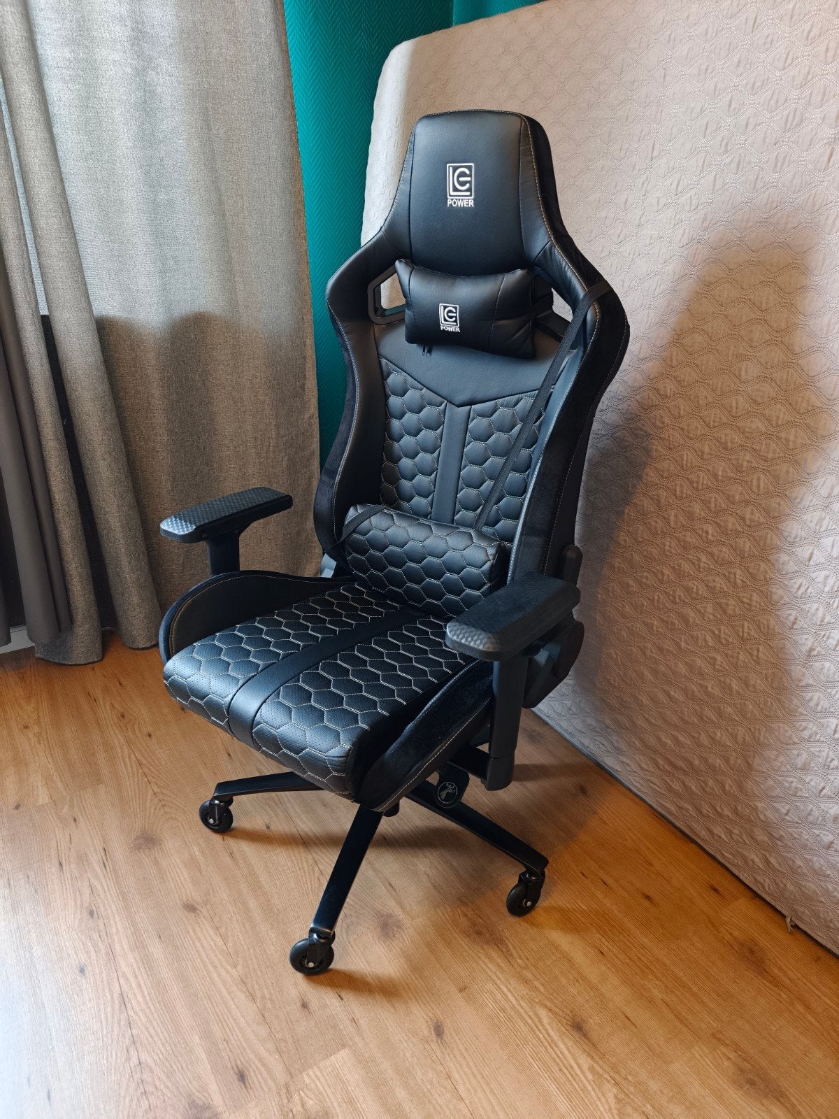 LC Power 801BW Gaming Stoel, Huis en Inrichting, Ophalen, Zwart, Zo goed als nieuw, Gaming bureaustoel