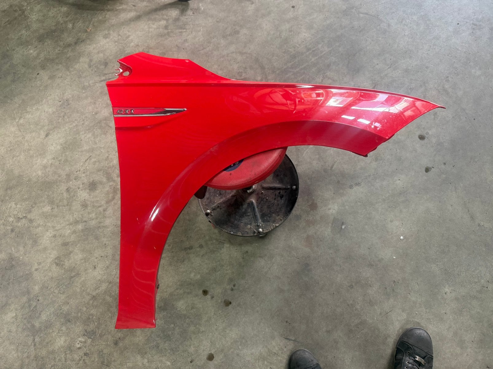 Volkswagen Polo GTI AW rechter voorscherm rood, Auto-onderdelen, Carrosserie en Plaatwerk, Ophalen of Verzenden, Voor, Volkswagen
