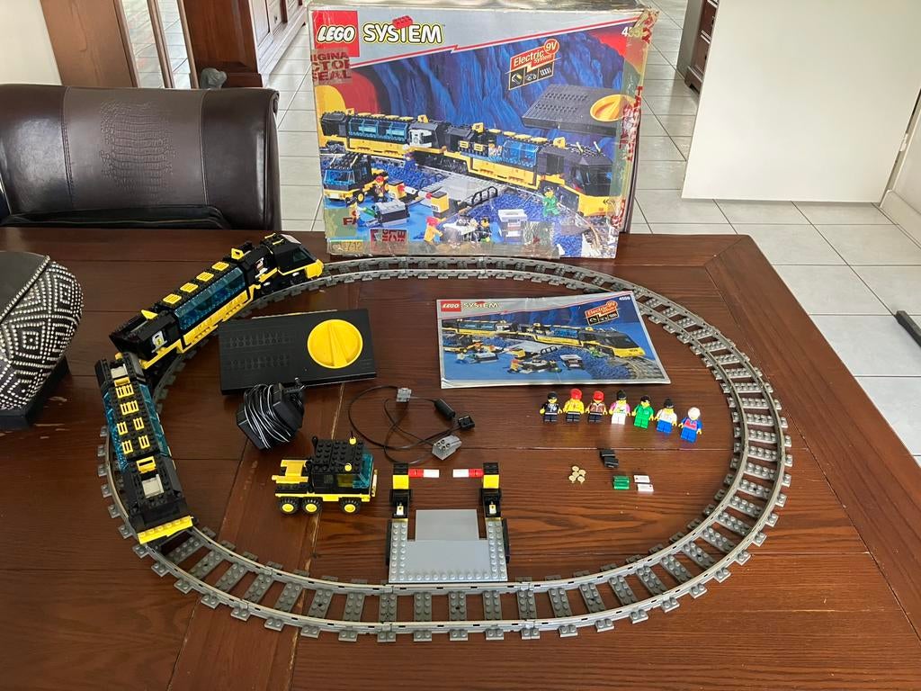 Lego System 9 V trein 4559 compleet met boekje en doos, Gebruikt, Lego, Ophalen of Verzenden, Compleet