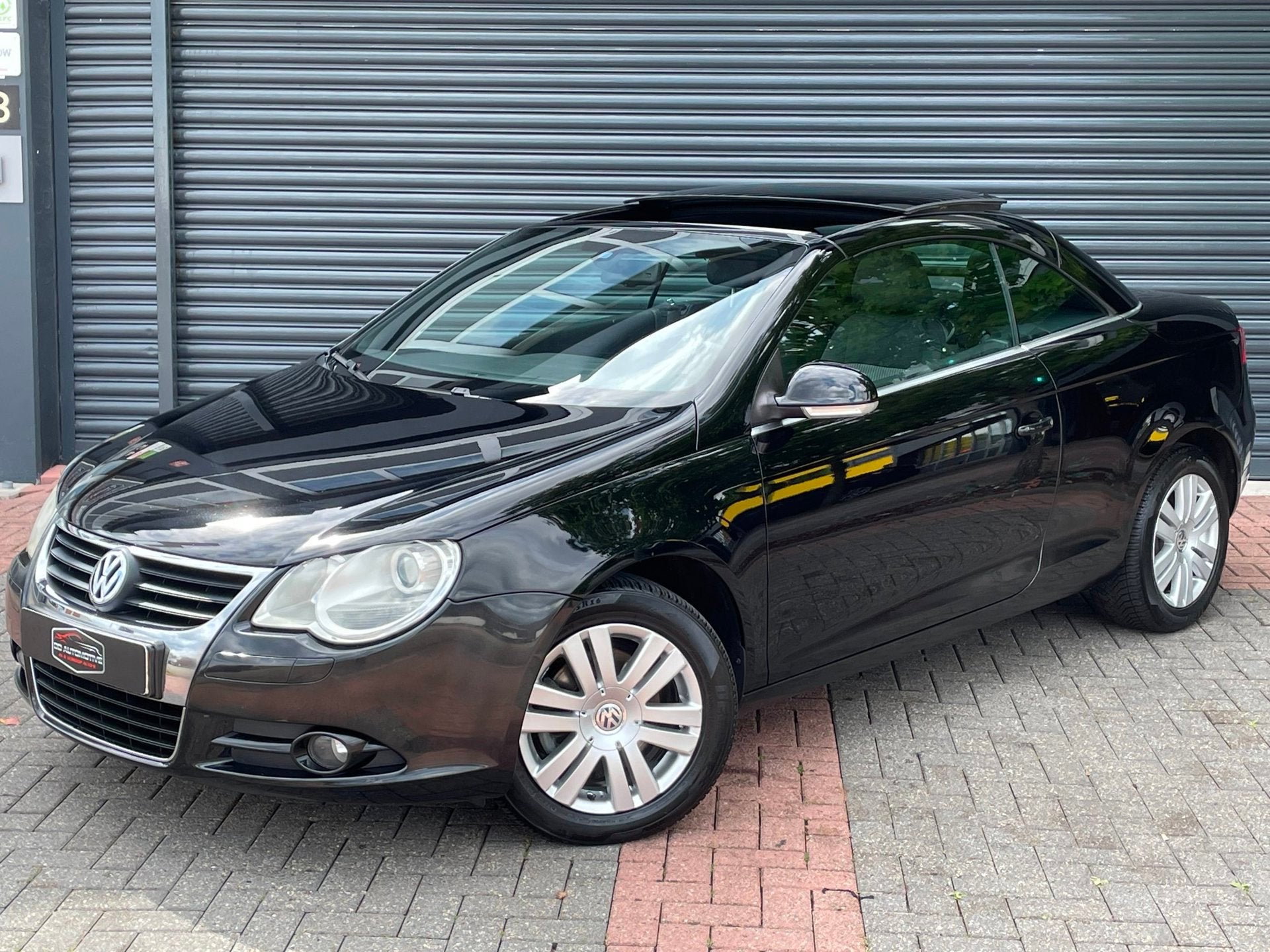 Volkswagen Eos 1.4 TSI Climate Control | Stoelverwarming | 6, Voorwielaandrijving, Dealer onderhouden, Gebruikt, Zwart