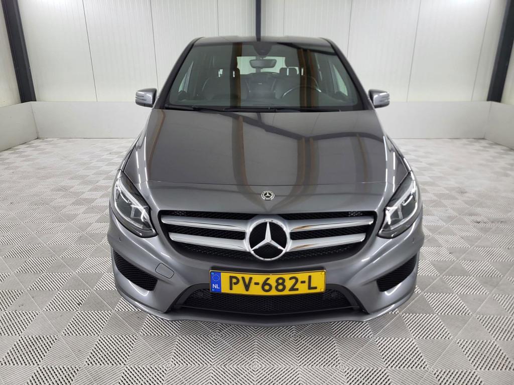 Mercedes-Benz B-klasse 180 Business Solution AMG, Trekhaak,, 1325 kg, Gebruikt, 4 cilinders, 122 pk