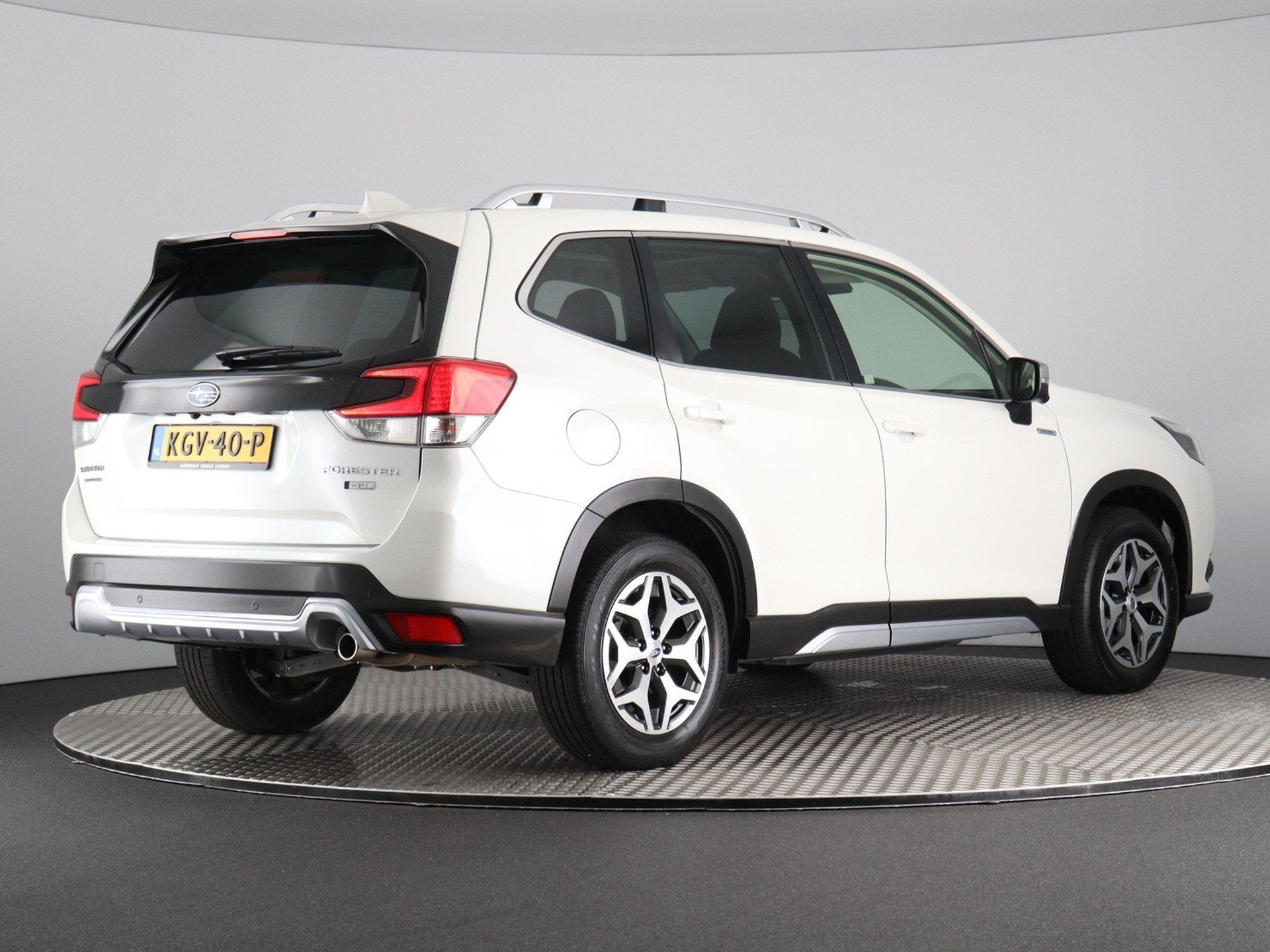 Subaru Forester 2.0i e-BOXER Premium AWD (Pano / 360 Cam / A, Euro 6, 4 cilinders, 150 pk, Wit